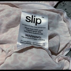 Slip Silk Pillowcase